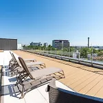 Apartment Fenomen - Premium Porto: Seaside Terraces With Pool And Sauna